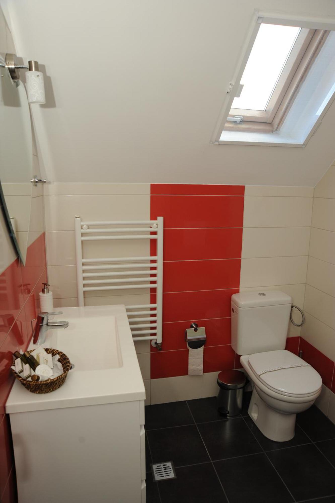 Castelul De Smarald Bed & Breakfast Pangaracior Екстериор снимка